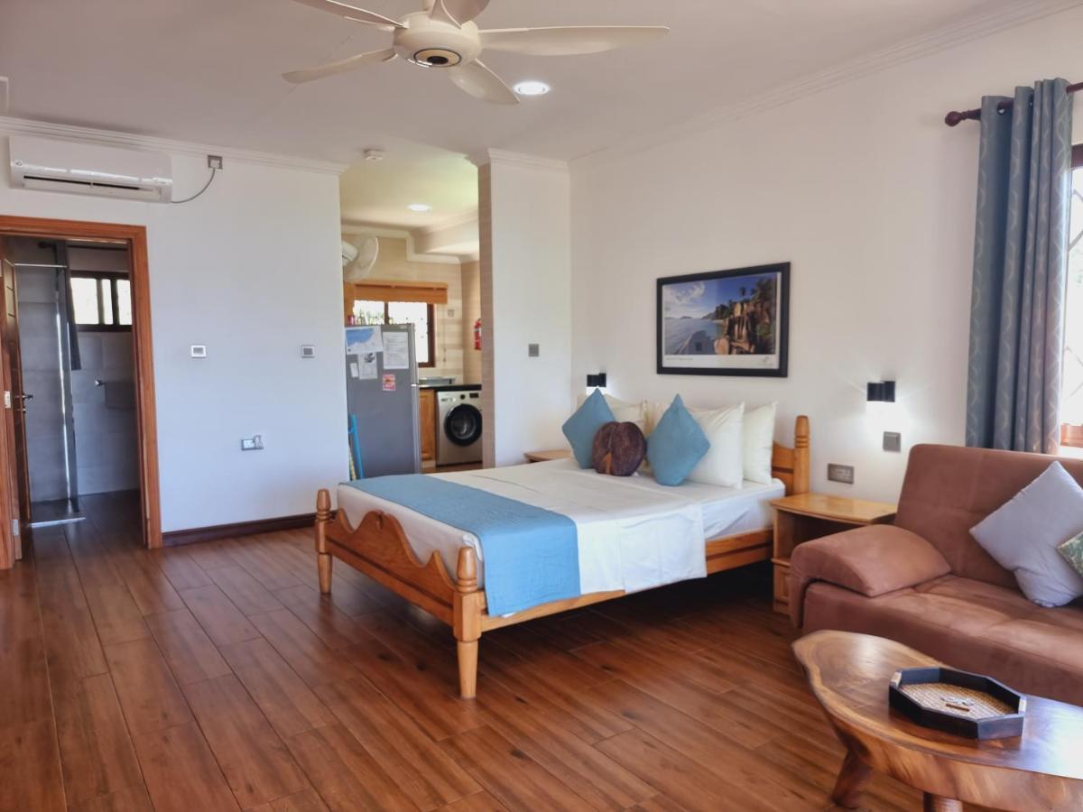 Drake Seaside Studio Apartments Bel Ombre Екстериор снимка