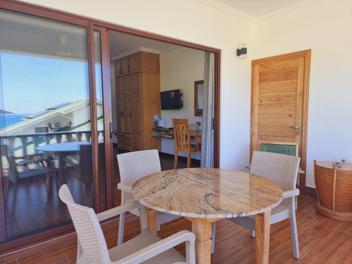 Drake Seaside Studio Apartments Bel Ombre Екстериор снимка