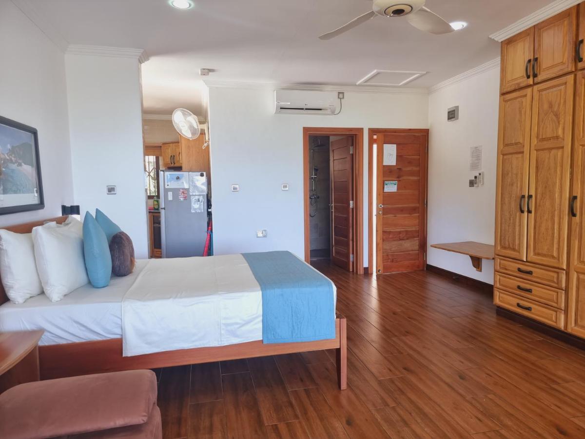 Drake Seaside Studio Apartments Bel Ombre Екстериор снимка