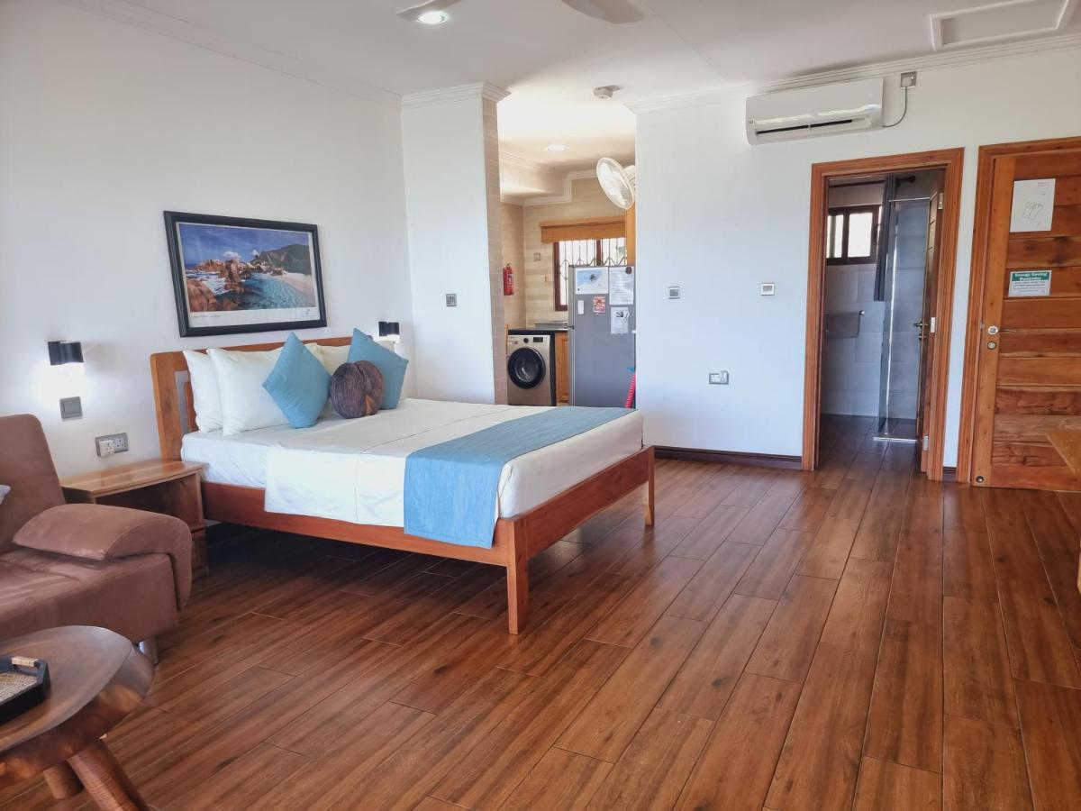 Drake Seaside Studio Apartments Bel Ombre Екстериор снимка