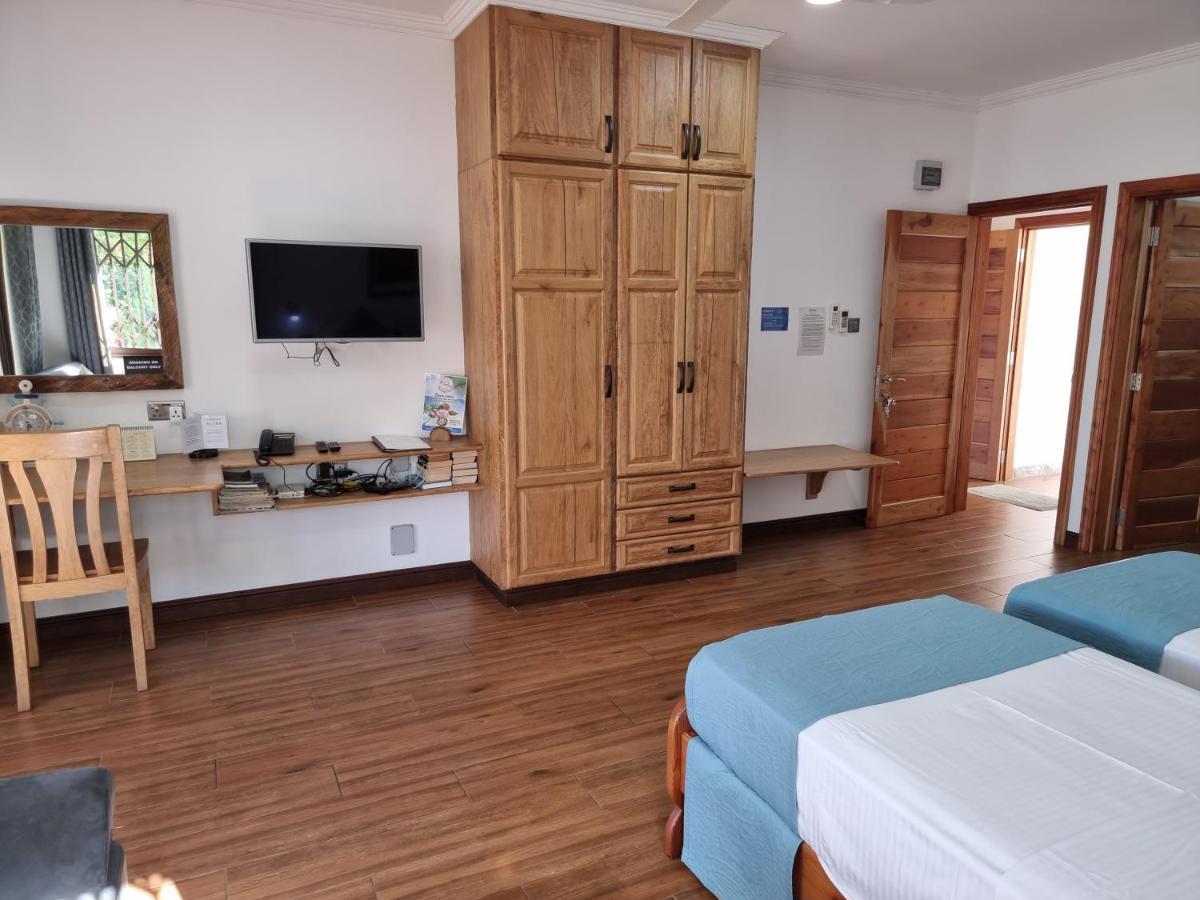 Drake Seaside Studio Apartments Bel Ombre Екстериор снимка
