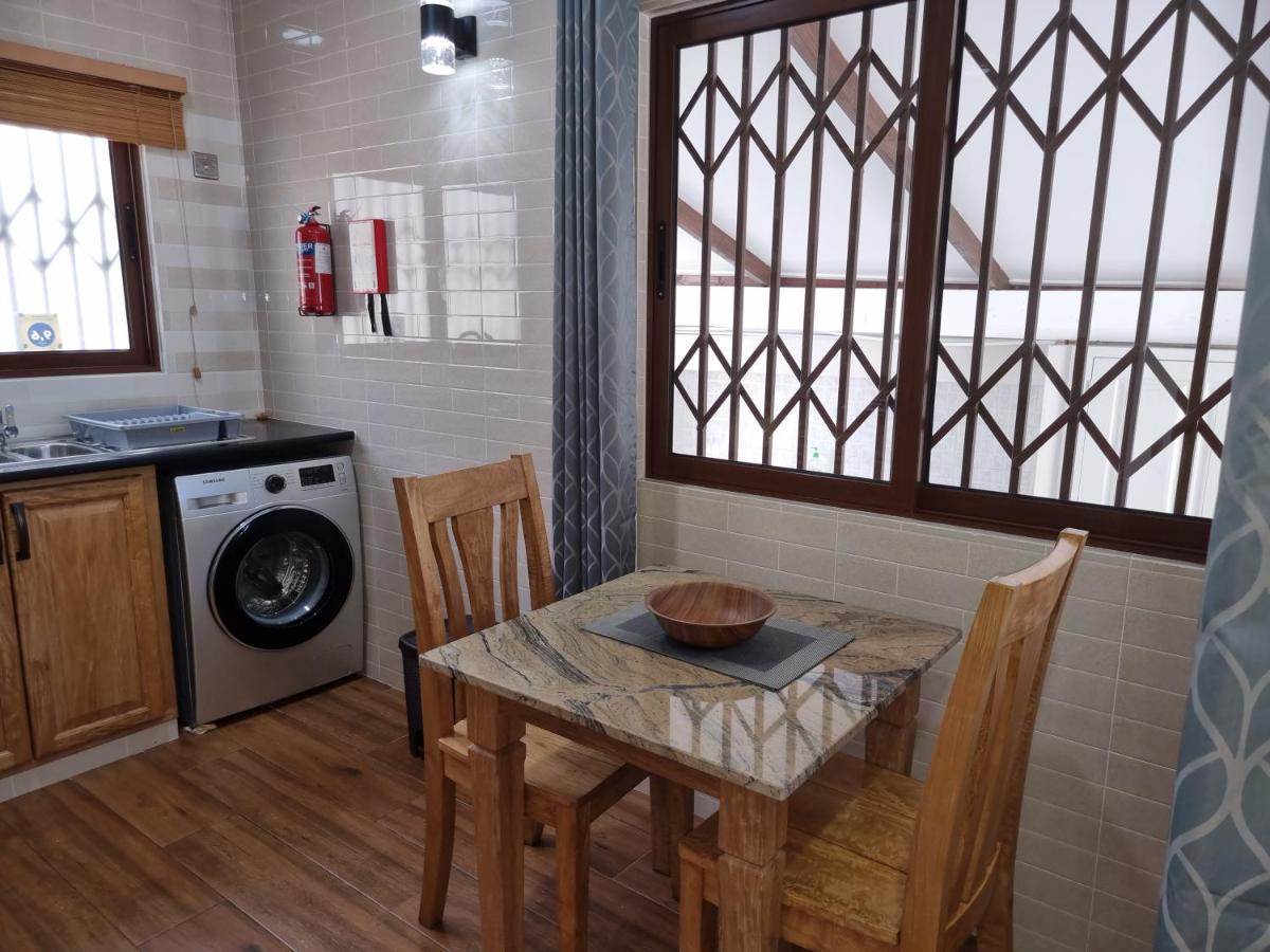 Drake Seaside Studio Apartments Bel Ombre Екстериор снимка