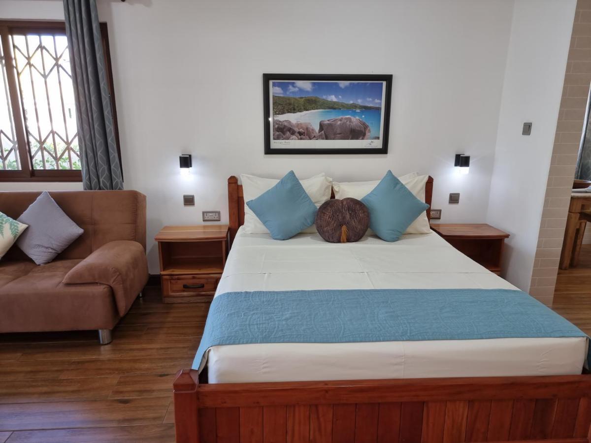 Drake Seaside Studio Apartments Bel Ombre Екстериор снимка