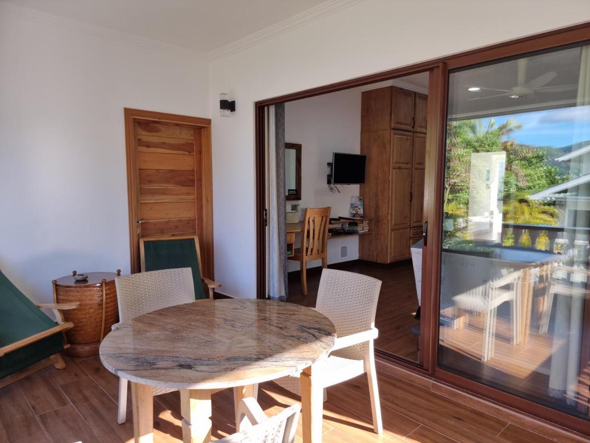 Drake Seaside Studio Apartments Bel Ombre Екстериор снимка