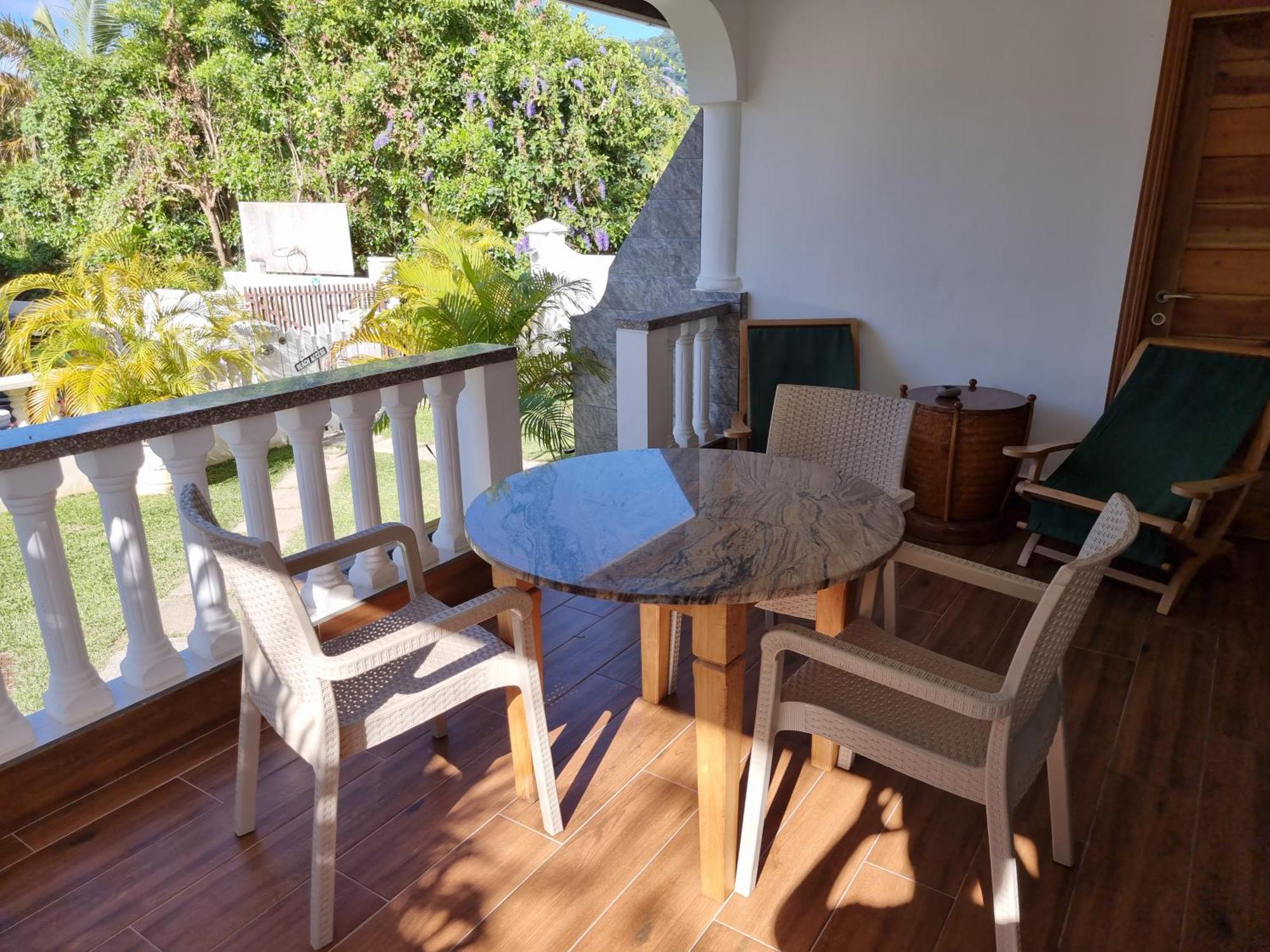 Drake Seaside Studio Apartments Bel Ombre Стая снимка
