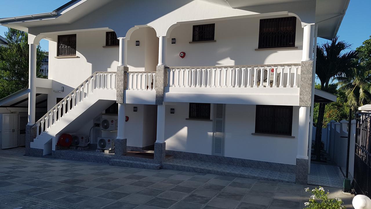 Drake Seaside Studio Apartments Bel Ombre Екстериор снимка