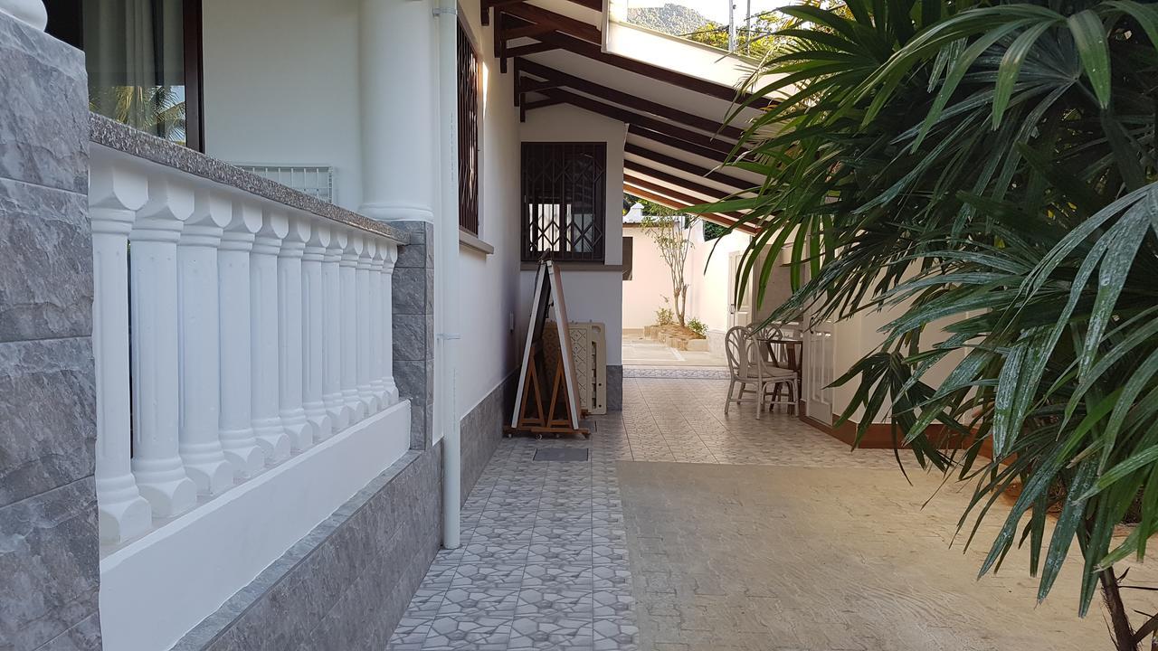 Drake Seaside Studio Apartments Bel Ombre Екстериор снимка